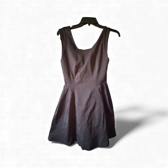 Zara Dresses & Skirts - Zara basic Black Mini balloon skirt Dress